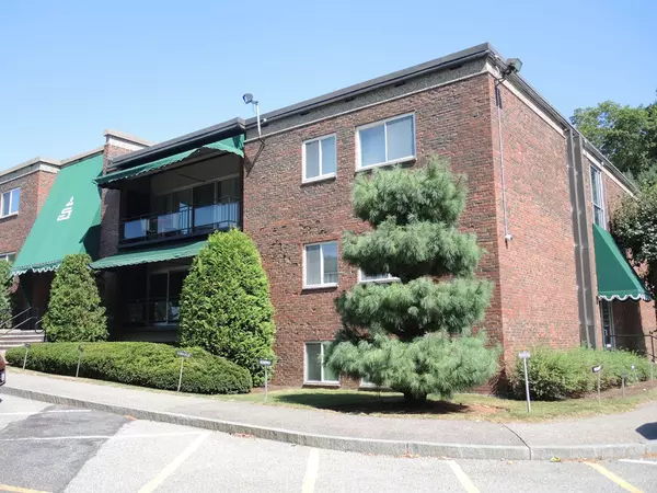 Needham, MA 02492,1208 Greendale Ave #234