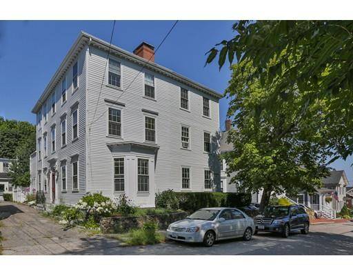 14 Strong St, Newburyport, MA 01950