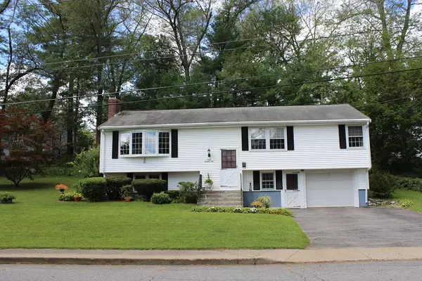 2 Ridge Road, Hudson, MA 01749