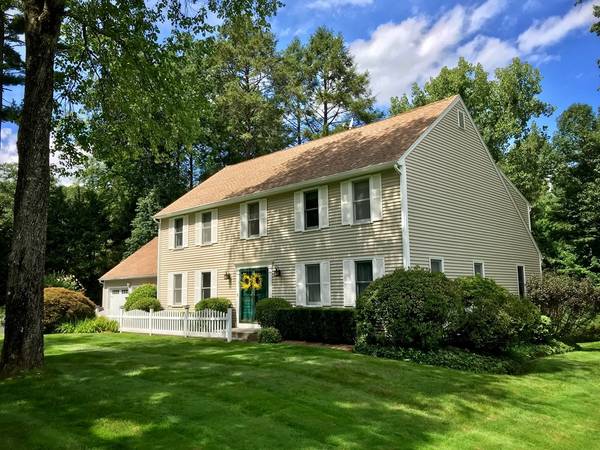 414 Inverness, Longmeadow, MA 01106