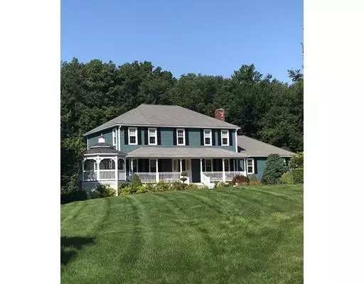 25 Kempton Rd, Uxbridge, MA 01569