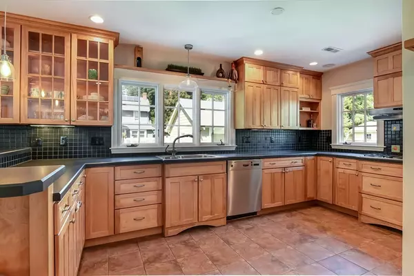 Needham, MA 02492,39 Stevens Road