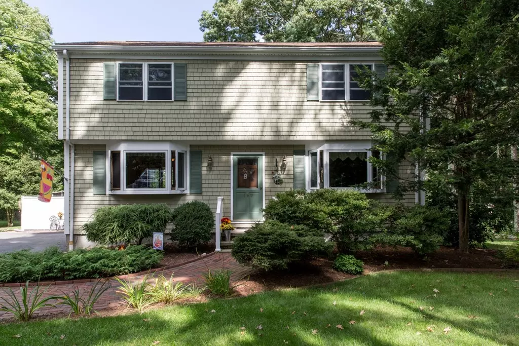 Dartmouth, MA 02747,169 Highland Ave