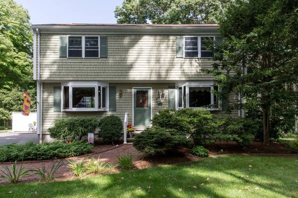 169 Highland Ave, Dartmouth, MA 02747