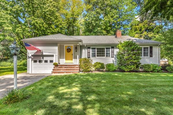 64 Edward Avenue, Lynnfield, MA 01940