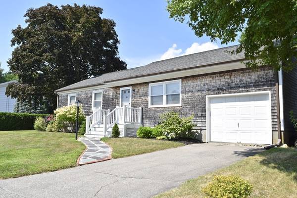 Dartmouth, MA 02747,17 Elmview Ave