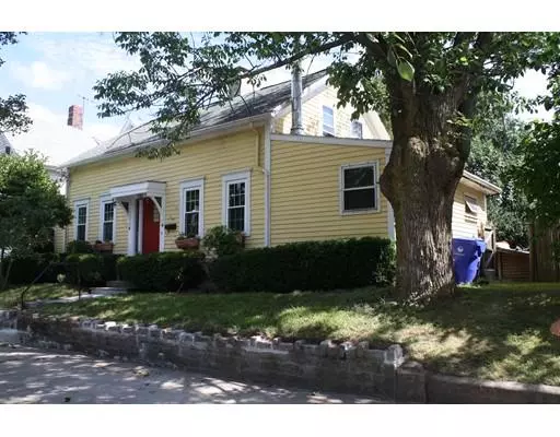 50 Brewster St, Pawtucket, RI 02860