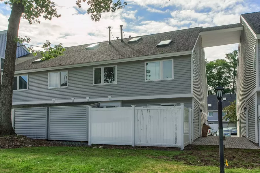 43 Meadow Pond Drive #D, Leominster, MA 01453