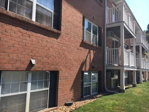 Boxborough, MA 01719,80 Leonard Rd #80