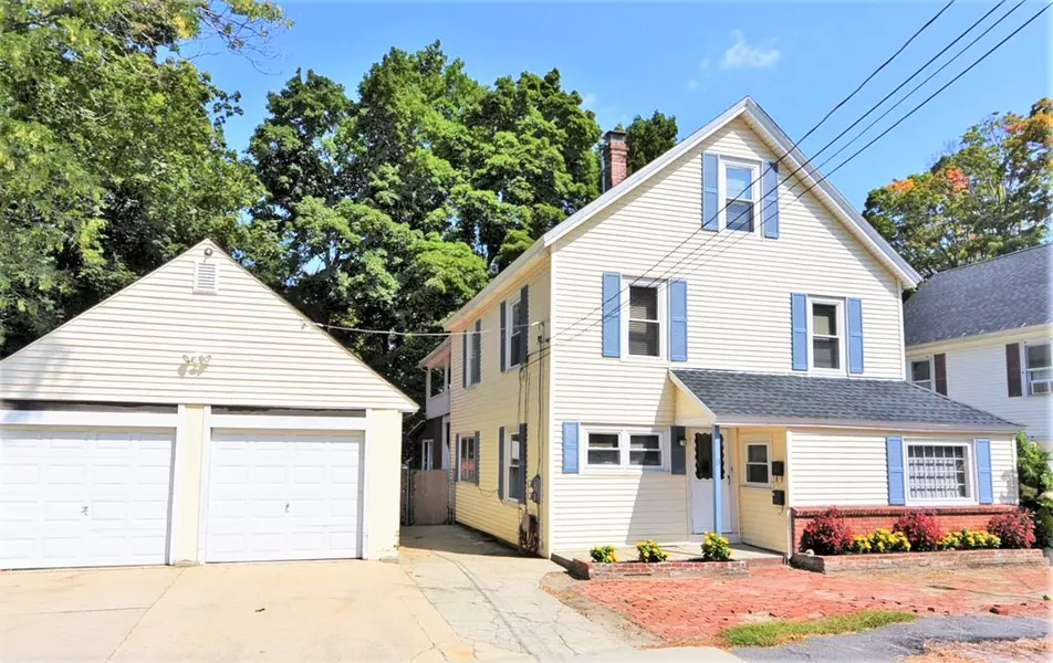 13 Winter Pl, Leominster, MA 01453