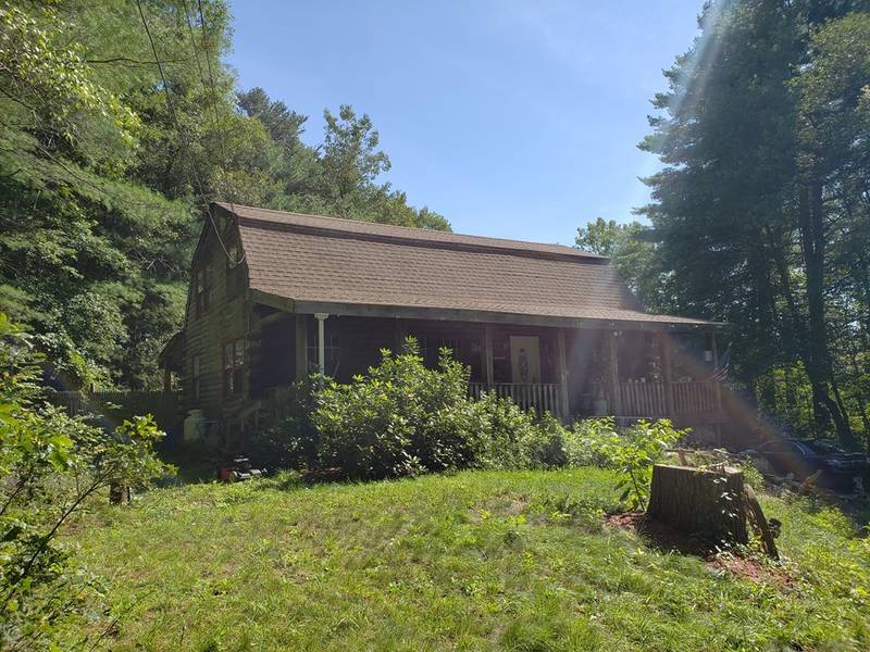 112 Colburn Rd, Charlton, MA 01507