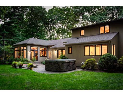 131 Tennyson Drive, Longmeadow, MA 01106