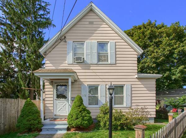 42 Waterford St, Lowell, MA 01854