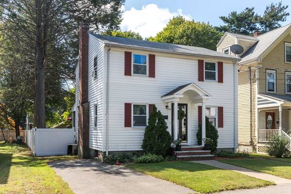 17 - A Dyer Ave, Milton, MA 02186