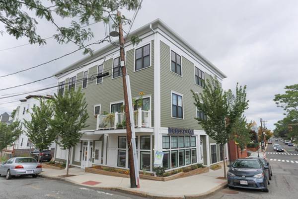 1 Richdale Ave #4, Somerville, MA 02145