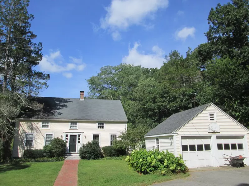 411 Linebrook Rd, Ipswich, MA 01938