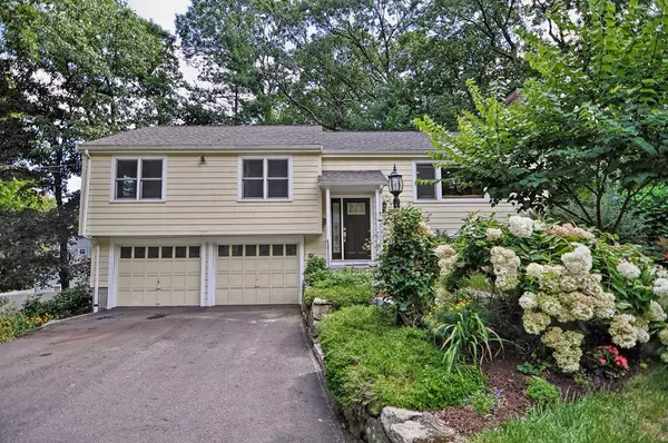 14 Highgate St, Needham, MA 02492