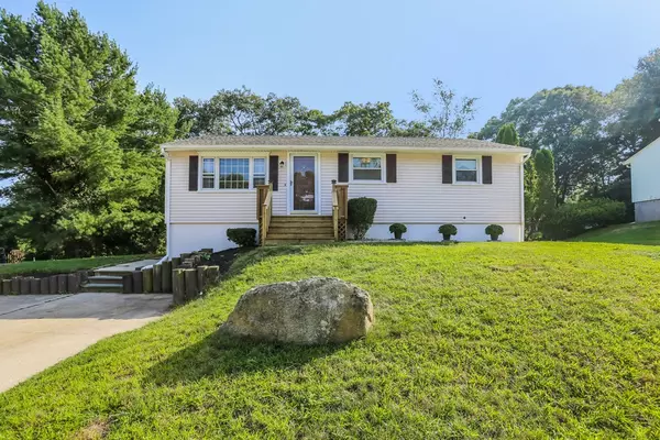 71 Louise Drive, Tiverton, RI 02878