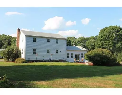 Norton, MA 02766,3 Beach St