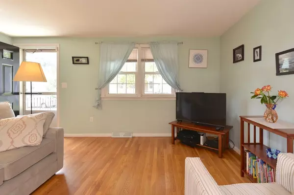 Dedham, MA 02026,108 Hooper Rd #108