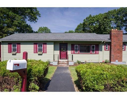 52 Connell Dr, Stoughton, MA 02072