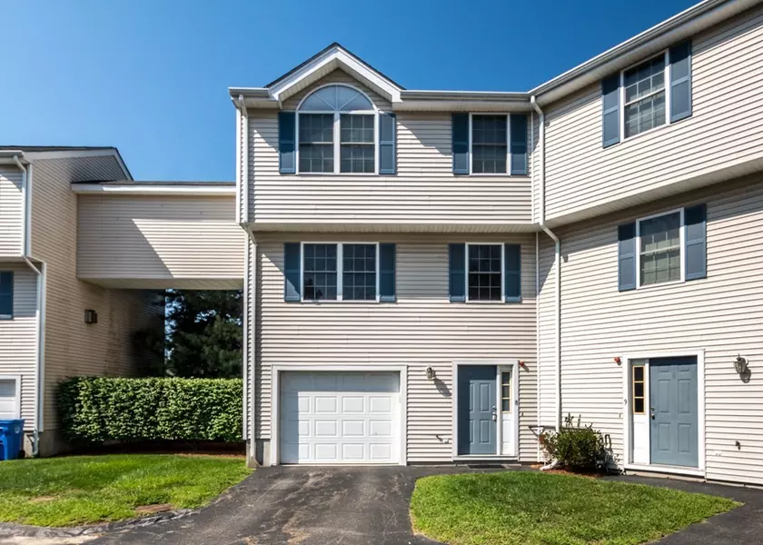 985 Trapelo Road #8, Waltham, MA 02452