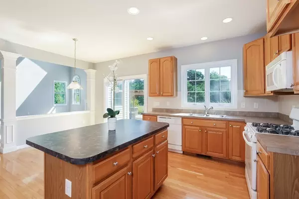 Plymouth, MA 02360,583 Lunns Way