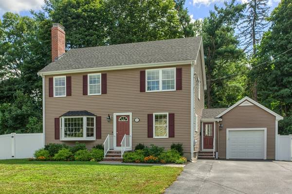 15 Concord St, Franklin, MA 02038