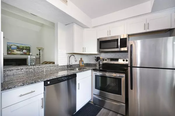 205 Lake St #47, Weymouth, MA 02189