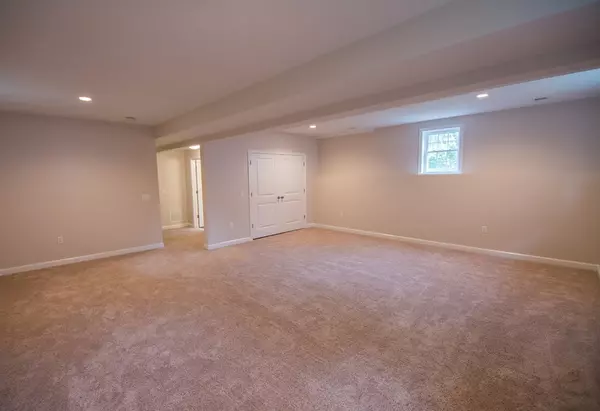 Whitman, MA 02382,957 Franklin Street