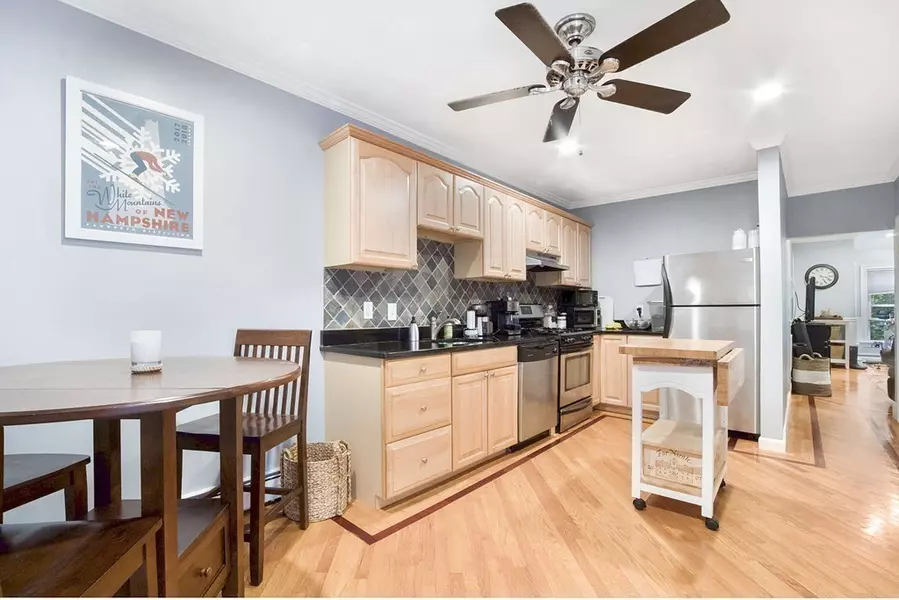 6 Maple Ave #2, Andover, MA 01810