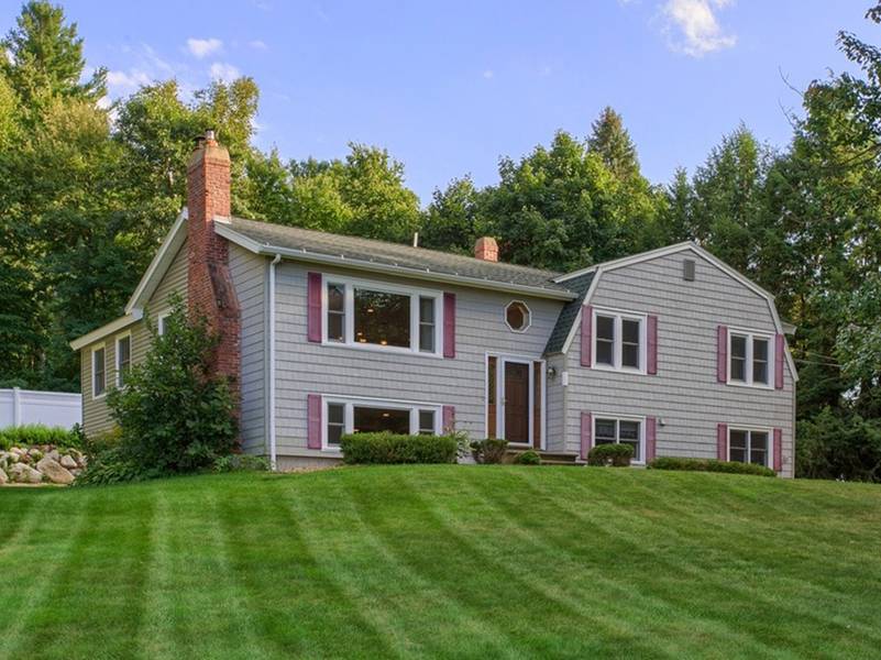 20 Footpath Road, Chelmsford, MA 01824