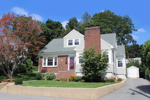 100 Woodside Rd, Medford, MA 02155