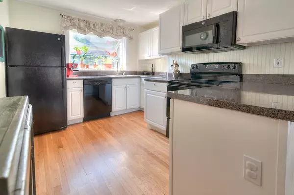 Beverly, MA 01915,47 Sohier Rd #2