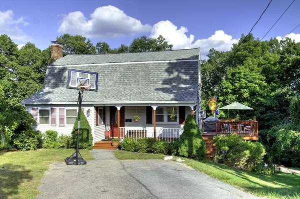 28 Holt St, Chelmsford, MA 01863