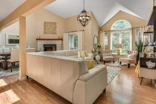 118 Burkhall St #Q, Weymouth, MA 02190