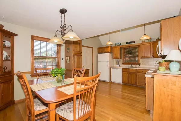 Walpole, MA 02032,32 Washington Green #32