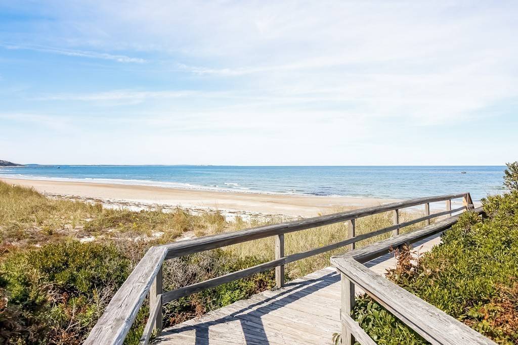 9 Taylor Ave #9, Plymouth, MA 02360