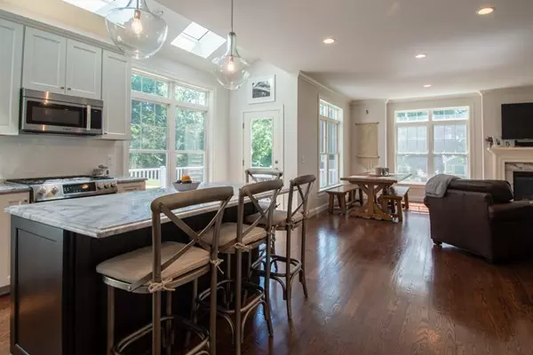 Southborough, MA 01772,160 Woodland Road