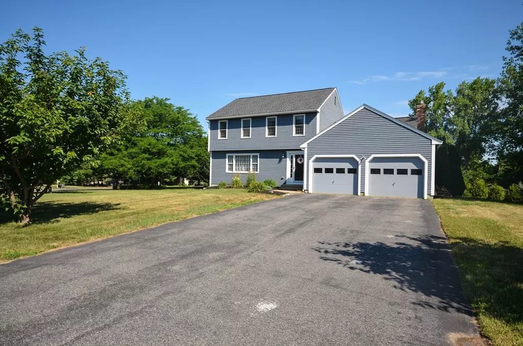 Sutton, MA 01590,100 Highland View Dr