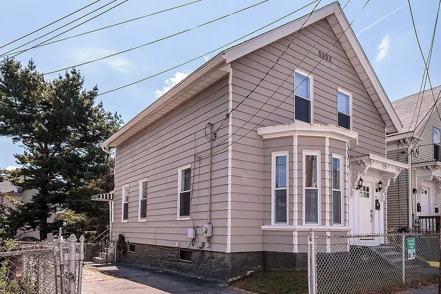 26 Butterfield St, Lowell, MA 01854