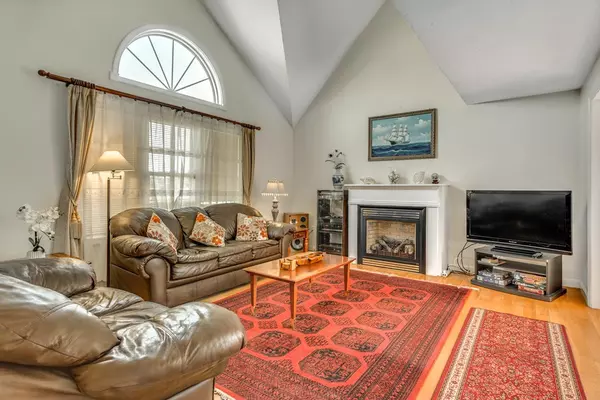 Plymouth, MA 02360,7 Pearl St