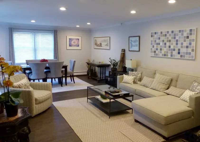 140 Lincoln Rd #218, Lincoln, MA 01773