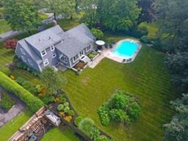 Medfield, MA 02052,84 Adams Street