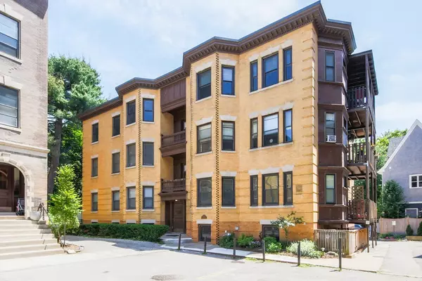 17 Park Vale #5, Brookline, MA 02446