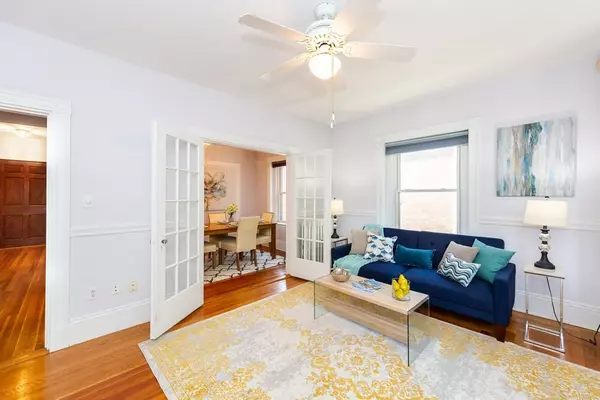 Brookline, MA 02446,17 Park Vale #5