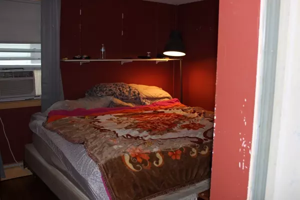 Lynn, MA 01902,10 Whittier St