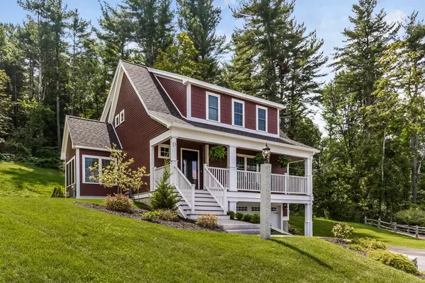 13 Locke Hill Ln, Amesbury, MA 01913