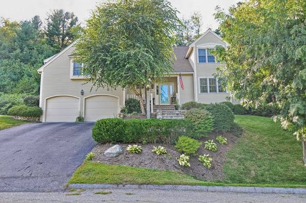 15 Huckleberry Ln, North Andover, MA 01845