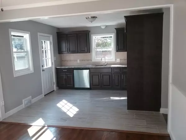 Somerset, MA 02726,343 Hillside Ave